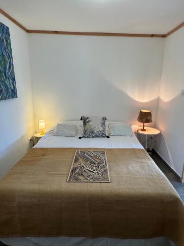 Ένα ή περισσότερα κρεβάτια σε δωμάτιο στο Studio plain pied