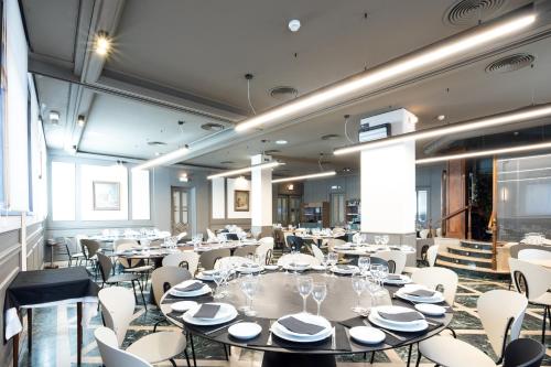 Εστιατόριο ή άλλο μέρος για φαγητό στο Hotel Tibur