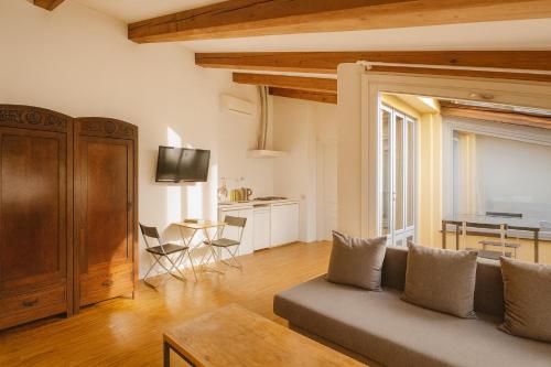dHomes - Apartments and Rooms - Duomo Delight, terrace