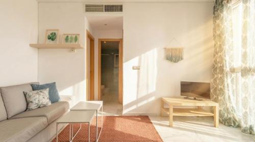 Sunny & Central - 10' Walk Setas - FREE Garage