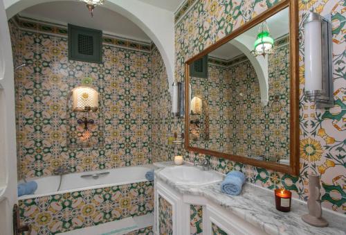 Ванная комната в Maison ltoile de Sidi Bou Sad - 360 Sea View