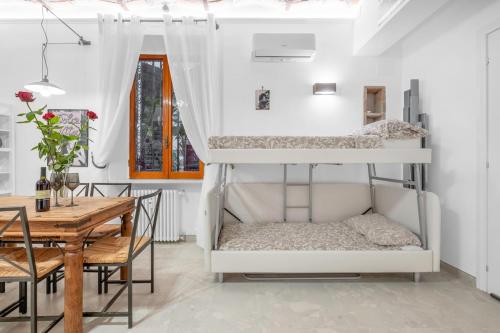Dolce Vita exclusive paradise in Rome