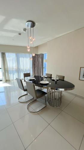 Burj Khalifa View High Floor and Brand New