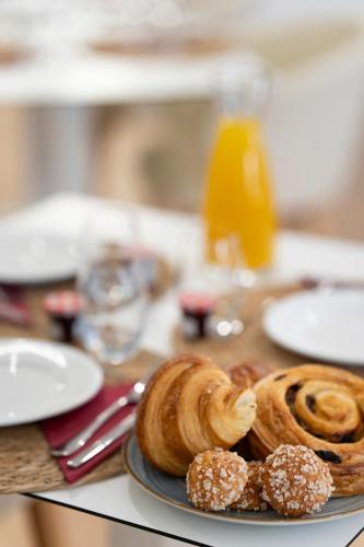 Φαγητό σε αυτό το διαμέρισμα ή κάπου εκεί κοντά