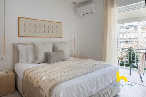 Relaxing Baths & Fireplace Nights Near Acropolis