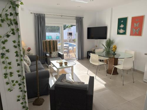 Nerja Paradise Rentals - Villa Valeria