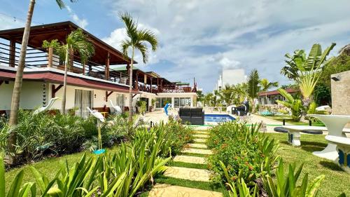 Bazén v ubytování Hotel Soficu Green Village nebo v jeho okolí