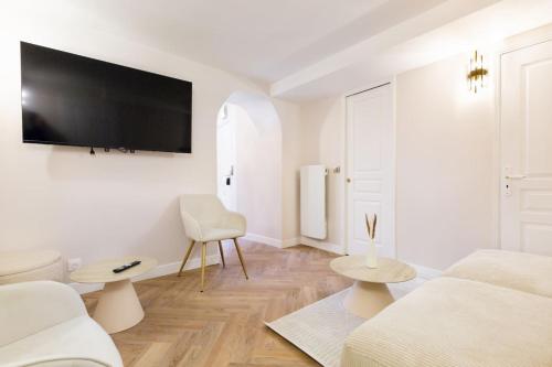 Magnifique 3 chambres 3 SDE avec Clim et Jacuzzi