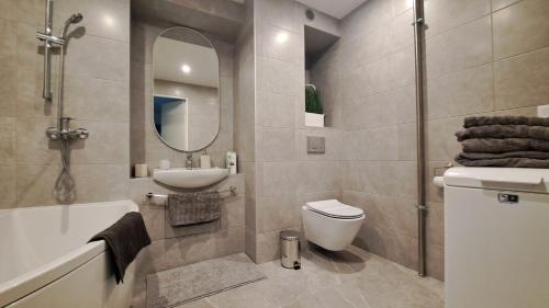 Ένα μπάνιο στο Sea Breeze Apartment