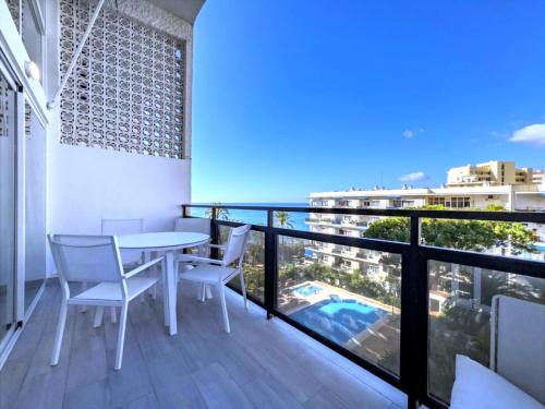 Skol 304 A - 2 Bedroom Duplex Marbella Center First Line Beach