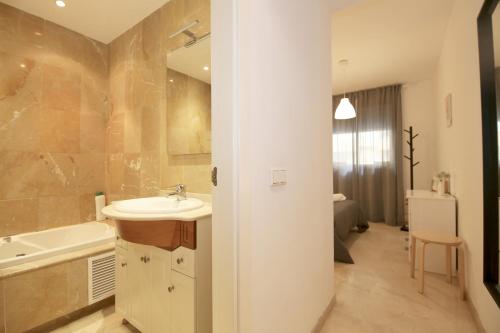 Estepona Town Apartment NANDY