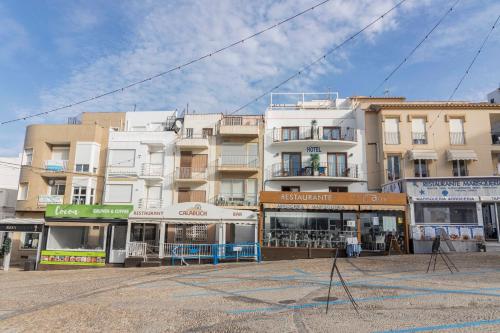 Apartamentos La Mar Serena