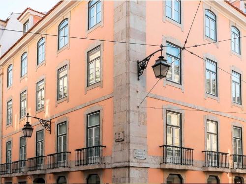 Loft with City View - Praça da Figueira - Baixa, Lisbon