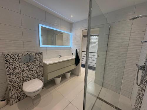 Et badeværelse på Maison moderne Villa