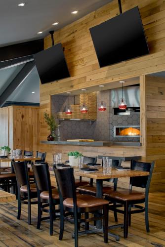 Kuchyň nebo kuchyňský kout v ubytování Hotel Thaynes, Park City, a Tribute Portfolio Hotel