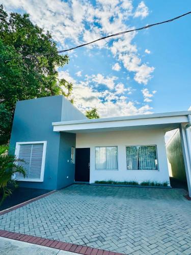 Clădirea în care este situat/ăvila