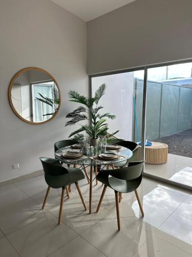 Imagine din galeria proprietății Remote Work Haven 15 Minutes from the Beach în Sardinal