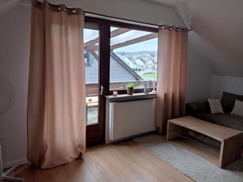 Φωτογραφία από το άλμπουμ του Work and Stay Attendorn 2 Zimmer 4 betten Badezimmer Küche und Balkon σε Attendorn