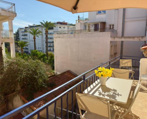Luxueux 3 pièces avec Terrasse -1mn Croisette - Parking