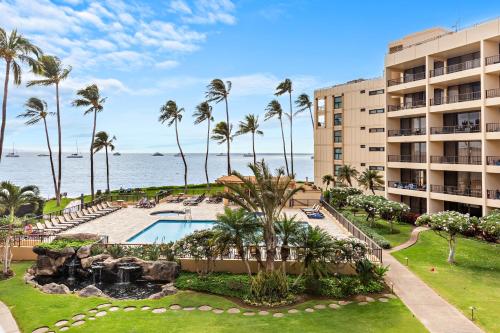 Piscina de la sau aproape de Sugar Beach 304