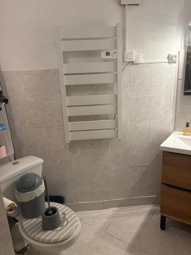 Ένα μπάνιο στο Petite maison au coeur des Hautes-Alpes