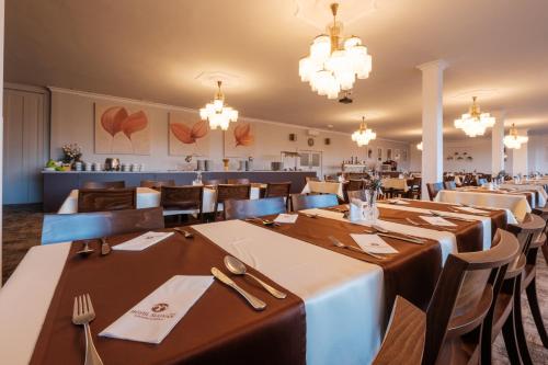 Εστιατόριο ή άλλο μέρος για φαγητό στο Hotel Slovan