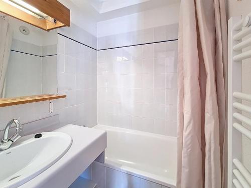 Appartement spacieux et lumineux au pied des pistes avec balcon - FR-1-344-954