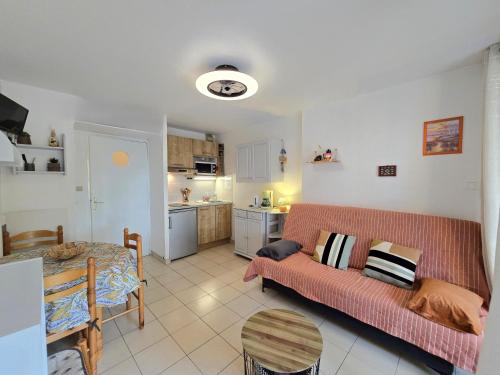 joli studio cabine 4 personnes à 300 m de la plage