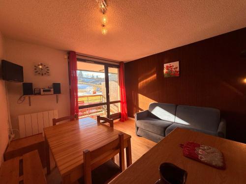 Studio cabine 27m2 à Villard-de-Lans, pour 4 personnes, balcon sud, proche des navettes - FR-1-515-236