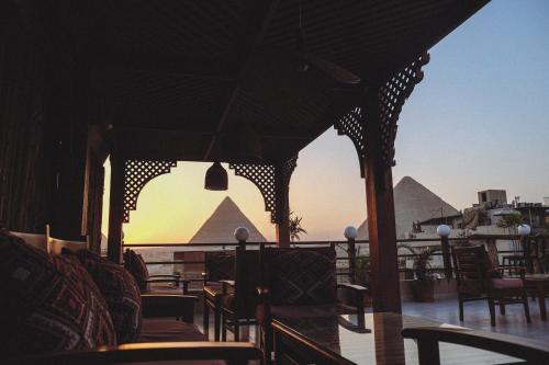 En balkon eller terrasse på Sphinx Golden Gate Pyramids