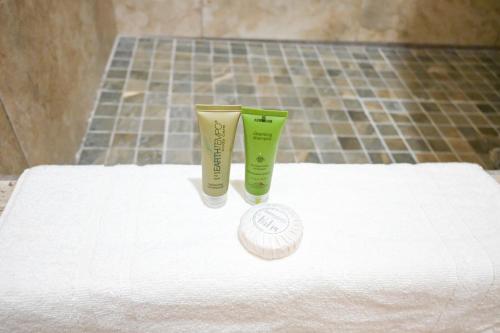 Ένα μπάνιο στο The Palapa House