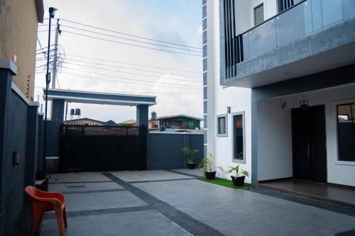 Budova, kde se apartmán nachází