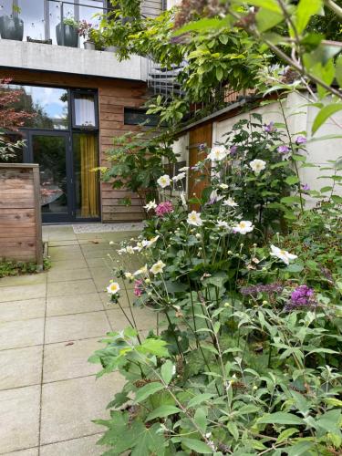 Κήπος έξω από το Luxurious appartement with sauna and kitchen in center of Dordrecht