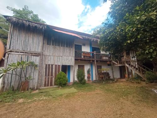 Το κτήριο όπου στεγάζεται  το hostel