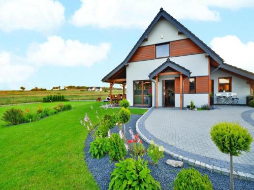 Holiday home with garden, sauna, jacuzzi