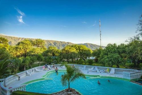 Πισίνα στο ή κοντά στο Complejo Kalinka