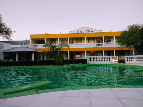 Πισίνα στο ή κοντά στο Complejo Kalinka