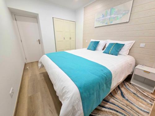 Sol Apt at Historic & Beach Center Lagos