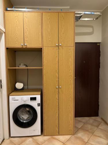 Billede fra billedgalleriet på Spacious 2 bedroom Apartment in Warsaw Centre, Fast Wi-Fi, Self Check In, Family & Work Friendly i Warszawa