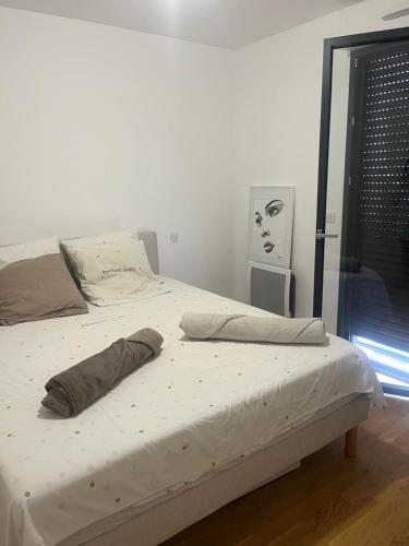 Ein Bett oder Betten in einem Zimmer der Unterkunft T2 avec vue panoramique