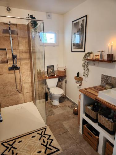 Ванная комната в Le Mazet des Beaujots