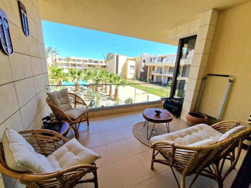 Modern 2BR Oasis G Cribs Elgouna