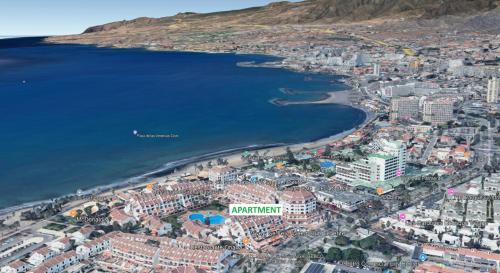 Parque Santiago II - modern studio Las Americas - heated pool, 250m to the beach