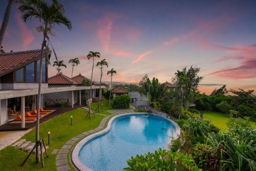 Bazén v ubytování GLAMDAY VILLA OKINAWA NAKAMURATEI nebo v jeho okolí