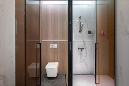 Ένα μπάνιο στο Yangji Yueya Hotel