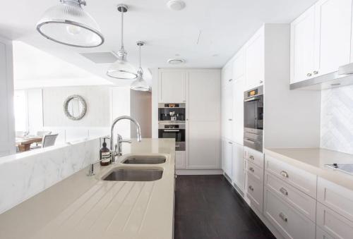 Køkken eller tekøkken på Reflections 1705