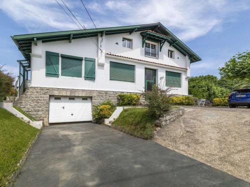 Grand appartement refait à neuf près de la plage avec wifi et parking - FR-1-4-710