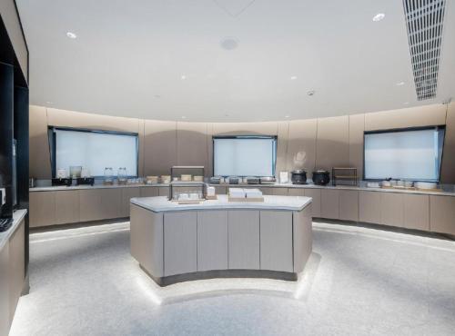 Η κουζίνα ή μικρή κουζίνα στο 全季杭州临安人民广场酒店