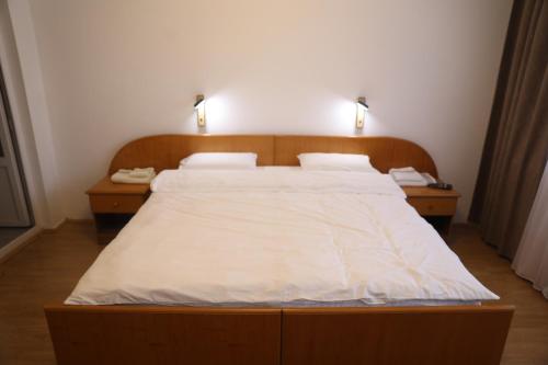 Foto de la galeria de Hotel Ambienti a Deçan