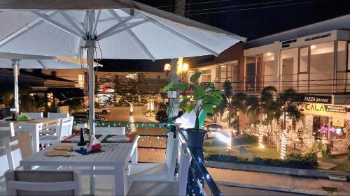 Бассейн в Punta Cana Beach - ONE BEDROOM RENTALS 1 или поблизости